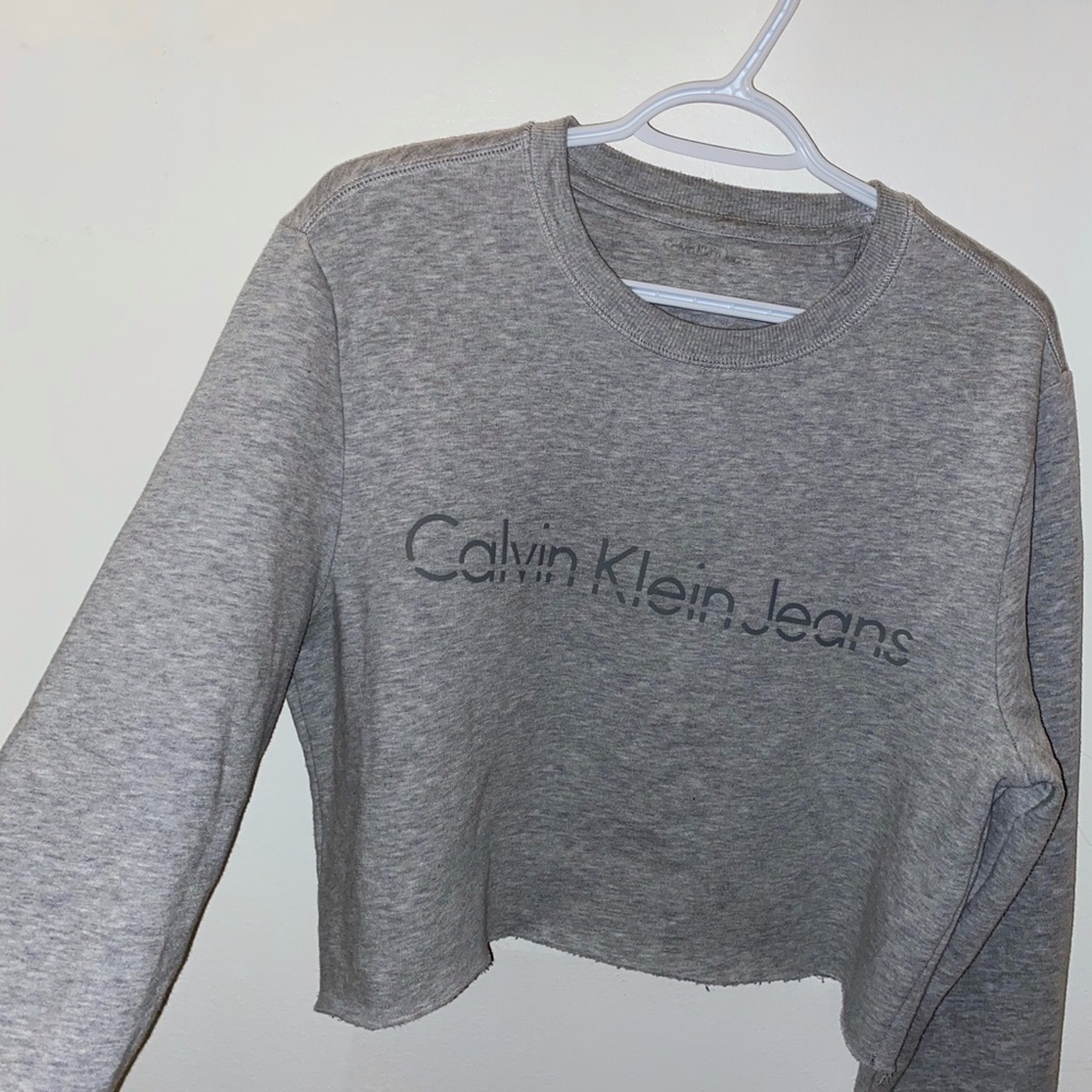 Gray and fluffy Calvin Klein crop-top
